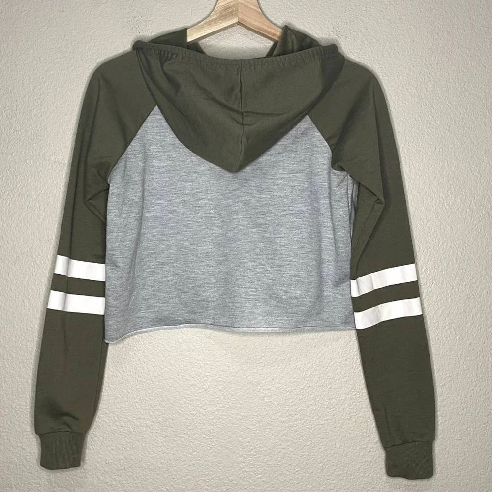 Hoodie‎ Sweater Womens Small Gray Green Cactus Graphic Cropped University Stripe
